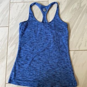 Roadrunner Sports tank top size small